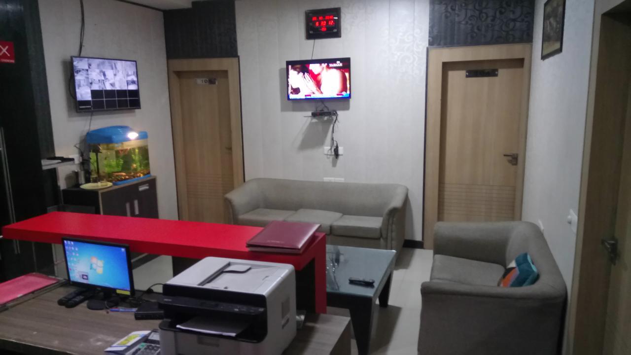 Hotel Desire Hisār 외부 사진