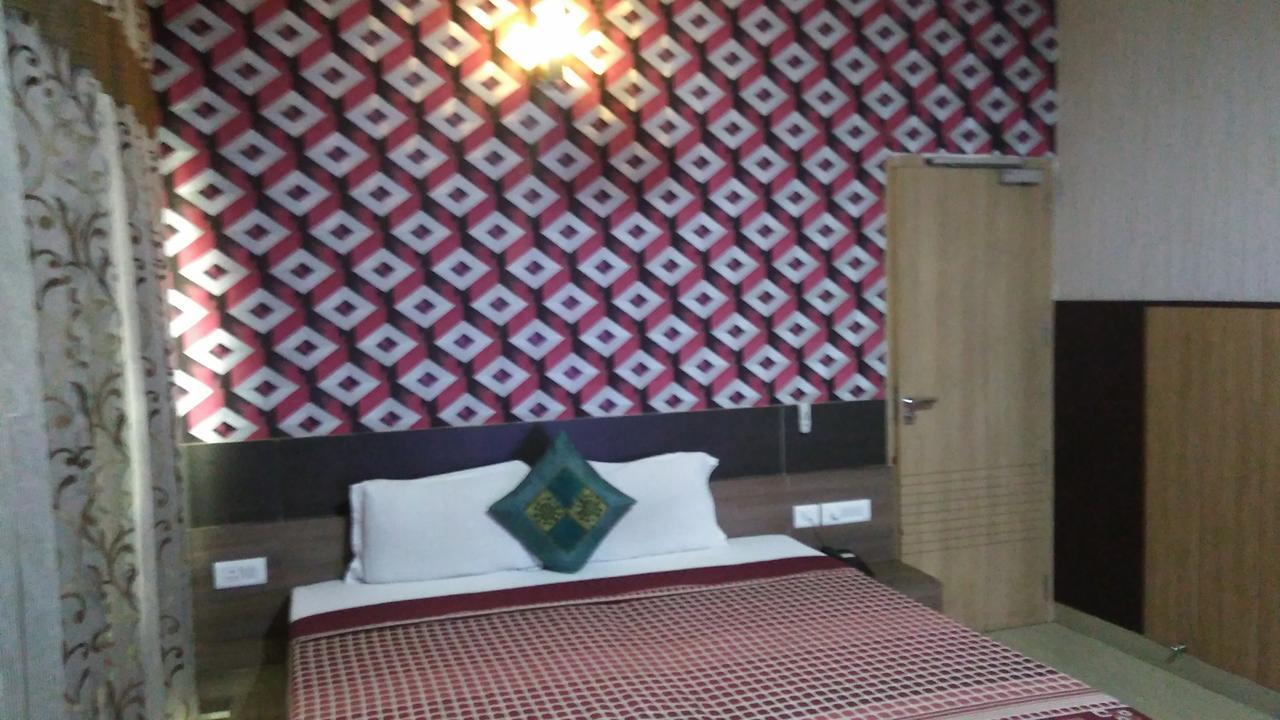 Hotel Desire Hisār 외부 사진